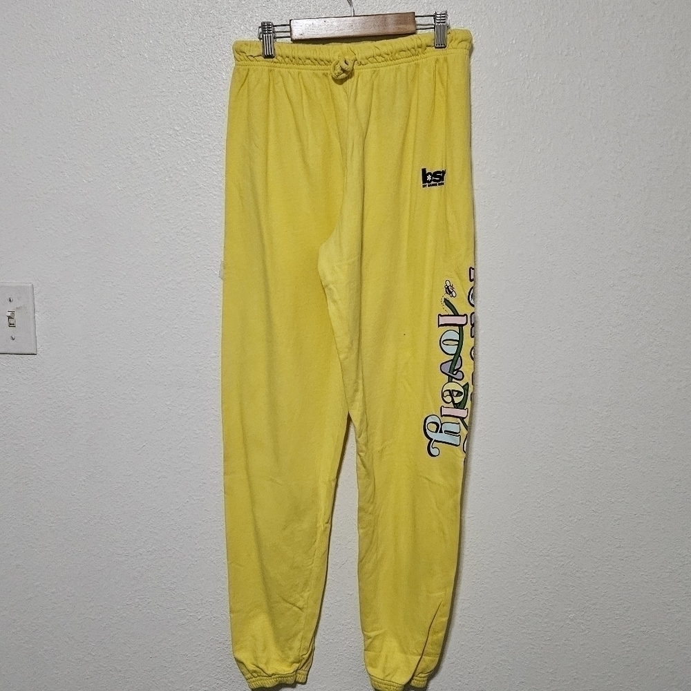 NWOT BSR by Samii Ryan Sweatpants size large Isn't It Lively graphic